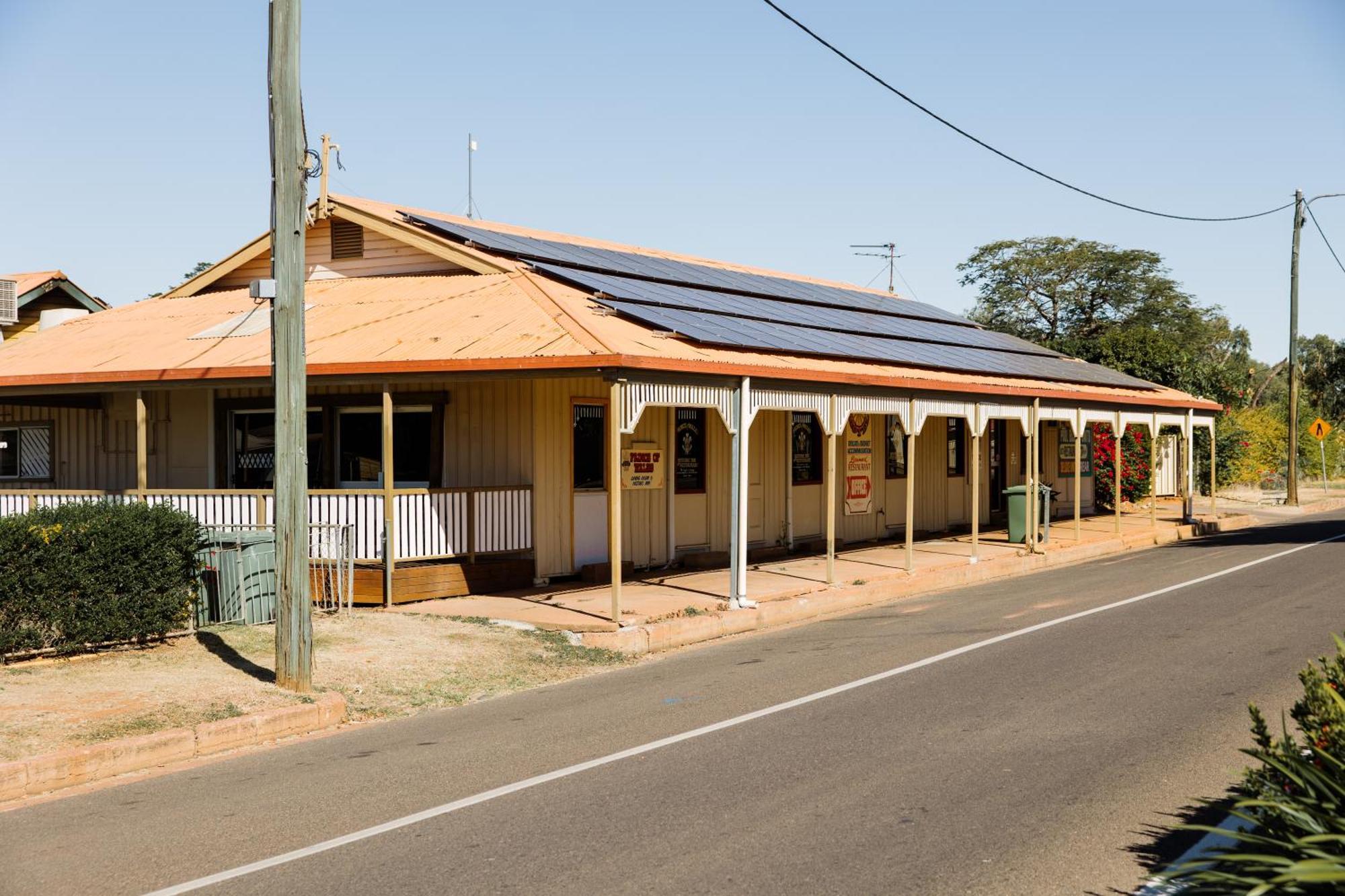 Wagon Wheel Hotel Cloncurry